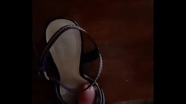 XXX fucking my step mom's shoe uutta videota