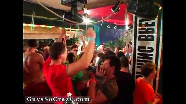 XXX Parti des films de strip-teaseurs de football hardcore et culs nus en groupe nouvelles vidéos