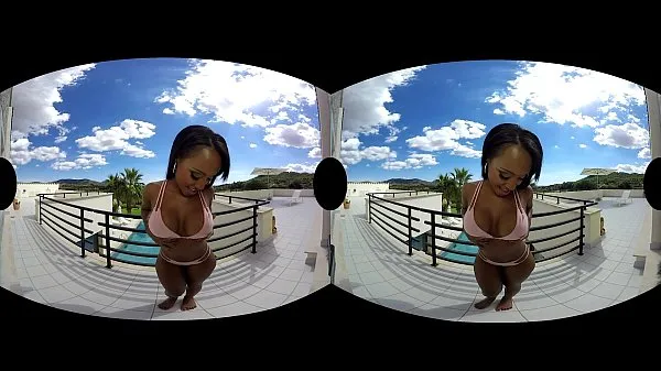 XXX Noemilk es una jugosa latina que te muestra todo en realidad virtual vídeos nuevos