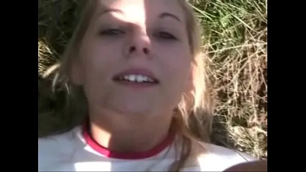 XXX Young blonde teen outdoor POV νέα βίντεο