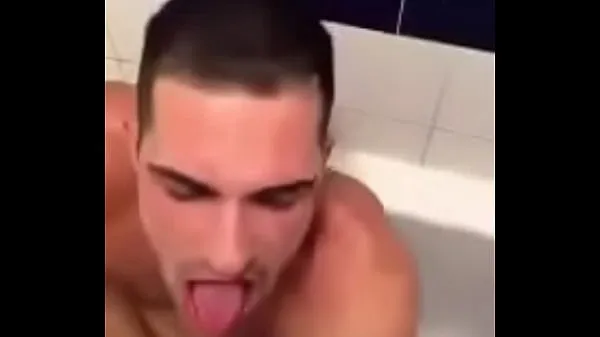 XXX Gostoso sendo mijado pelo negão (piss neue Videos