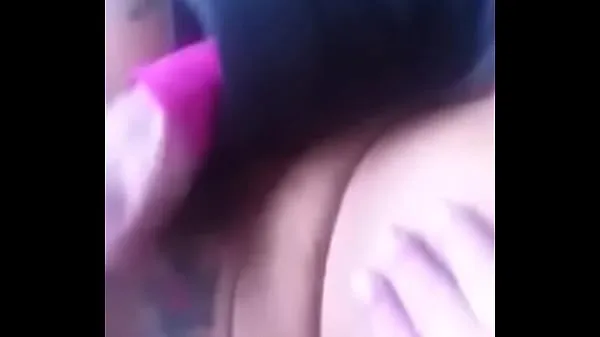 XXX Tromper sa petite amie en voiture avec un ami nouvelles vidéos