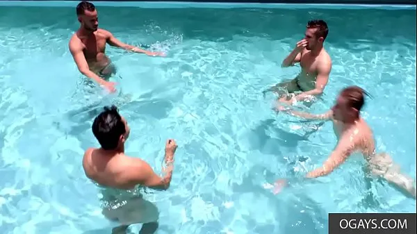 XXX Poolside Hormones Leading to Bedroom - Javier Cruz, Mike Monroe novih videoposnetkov