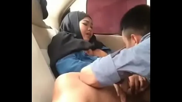 XXX Hijab girl in car with boyfriend new Videos