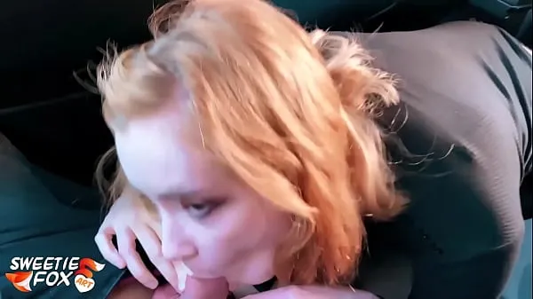 XXX Rousse Sucer la Bite de Chauffeur de Taxi et Cum Avaler dans la Voiture - POV nouvelles vidéos