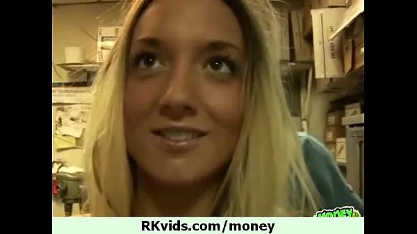 XXX Was kann ein Mädchen für etwas Geld tun? 21 neue Videos