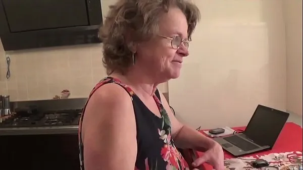 XXX Old Slut Italian Granny nya videor