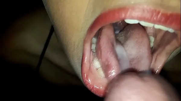 XXX Compilazione di pompini con sperma nella bocca del mio susinuovi video