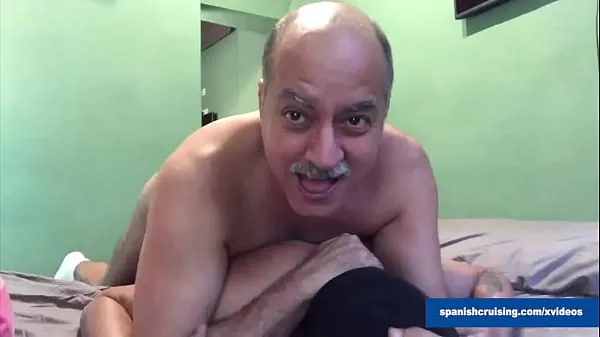 XXX Horny Daddy Fucking a Guy nových videí