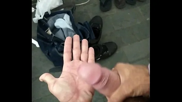 XXX skinny cumshot uutta videota