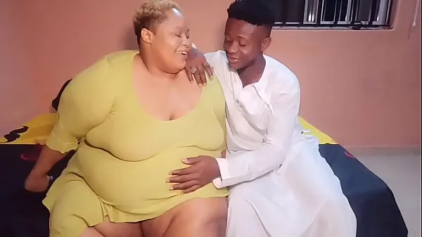 XXX AfricanChikito Fat Juicy Pussy se abre como un GÉISER vídeos nuevos