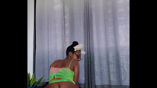 XXX THONG TWERK EBONY JUICY ASS Video baru