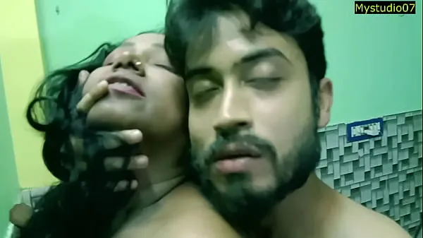 XXX Indischer heißer 18-jähriger College-Junge, harter Sex, verheiratete Stiefschwester !! mit erotischem Dirty Talk neue Videos