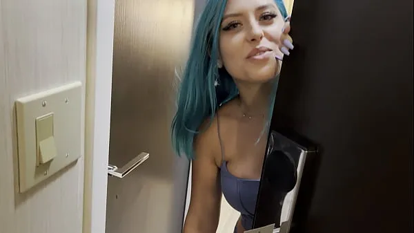 XXX Casting Curvy: Blue Hair Thick Porn Star BEGS to Fuck Delivery Guy νέα βίντεο