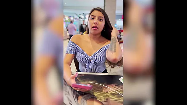 XXX POV - I helped a cute girl at the mall and she thanked me by inviting me to see her house... Part yeni Video