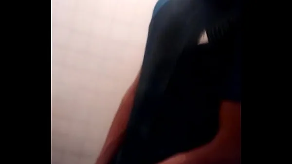 XXX Chupada en baño publico termina leche en cara νέα βίντεο