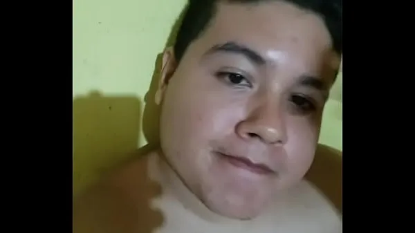 XXX Fat man showing his body نئے ویڈیوز