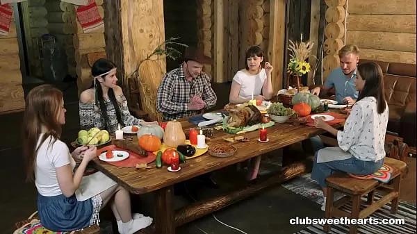 XXX Thanksgiving Dinner turns into Fucking Fiesta by ClubSweethearts nieuwe video's
