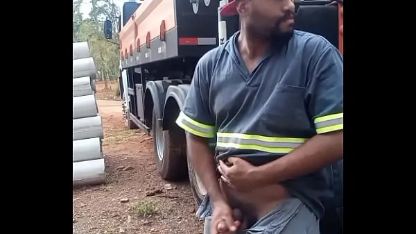 XXX Worker Masturbating on Construction Site Hidden Behind the Company Truck uutta videota