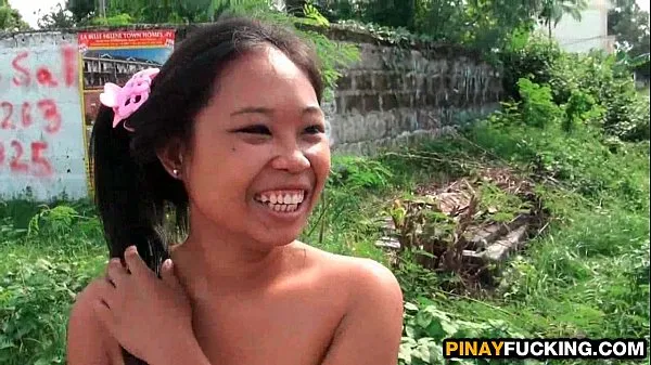 XXX Naughty Asian Amateur Blows Her First Foreigner नए वीडियो